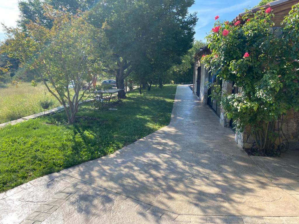 Le Hameau des vanades Ampus Extérieur photo