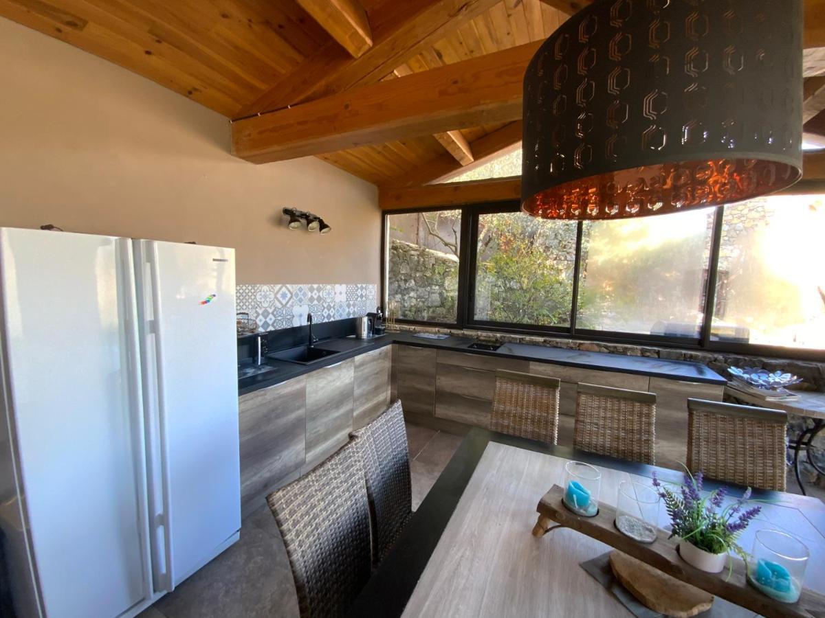 Le Hameau des vanades Ampus Extérieur photo